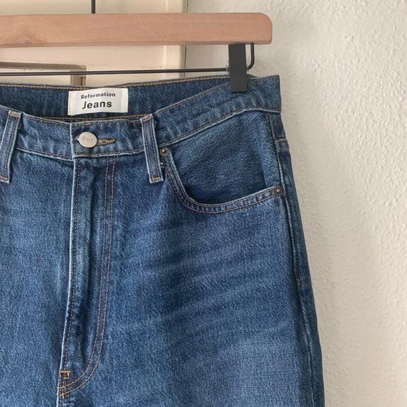 Reformation Stevie High Waisted Straight Leg Jean - Picture 4 of 9